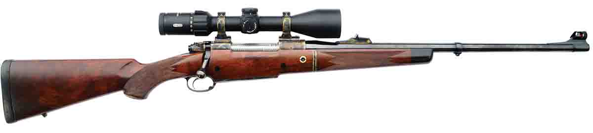 Galazan Dakota 300 H&H, fitted with a Meopta MeoSport R 3-15x 50mm RD SFP. The rifle is Dakota’s takedown “Traveler” model.